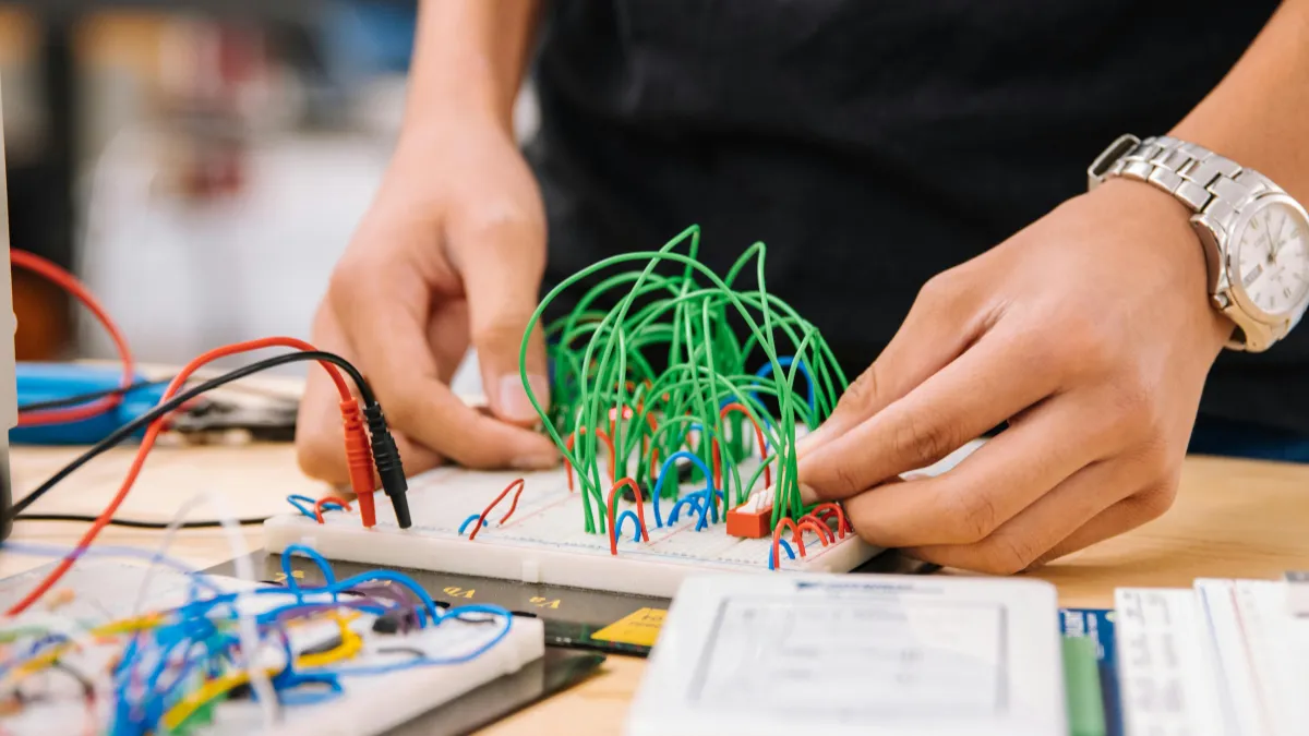 Hands-on science learning at home with safe DIY experiments